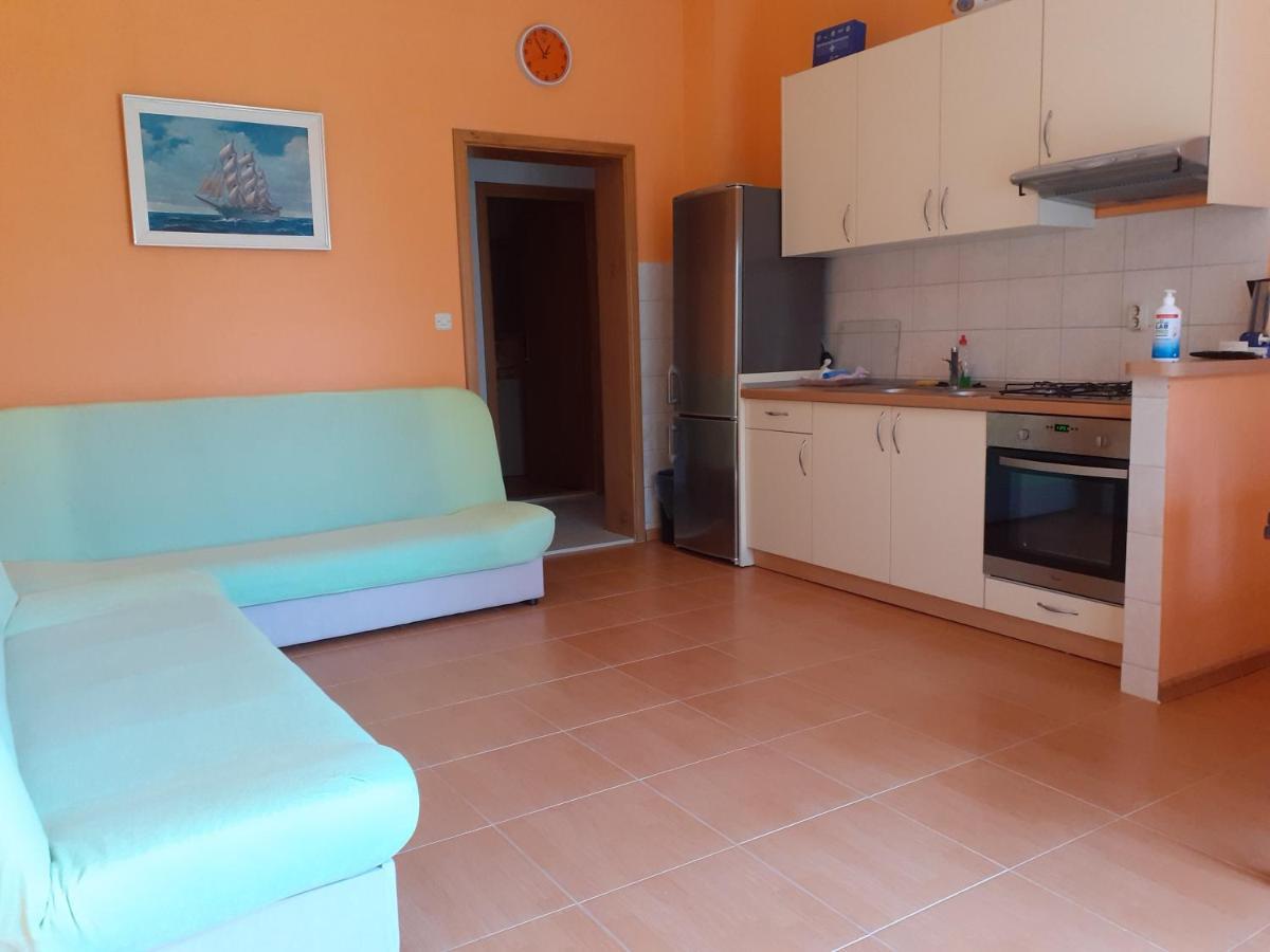Apartments Vrisika-Family Apartment Makarska Zewnętrze zdjęcie